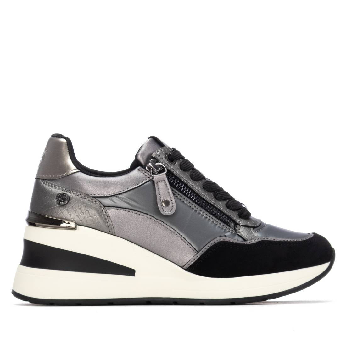 Zapatilla de mujer con cuña Xti 14438203