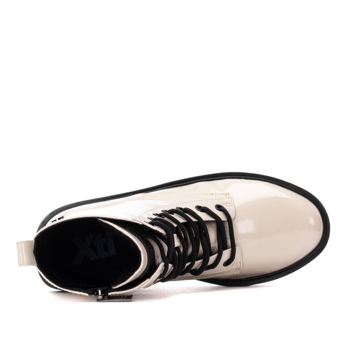 Botin de mujer plano Xti 14439002