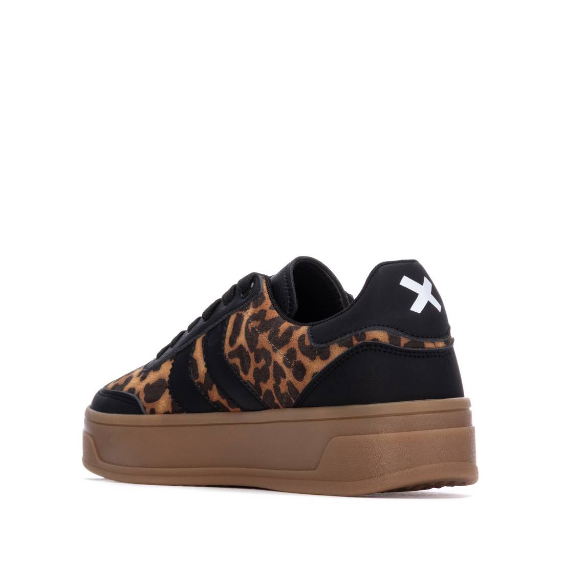Zapatilla de mujer plano Xti 14458401