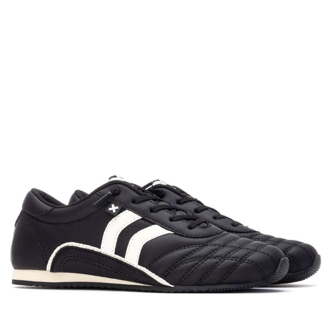 Zapatilla de mujer plano Xti 14460604