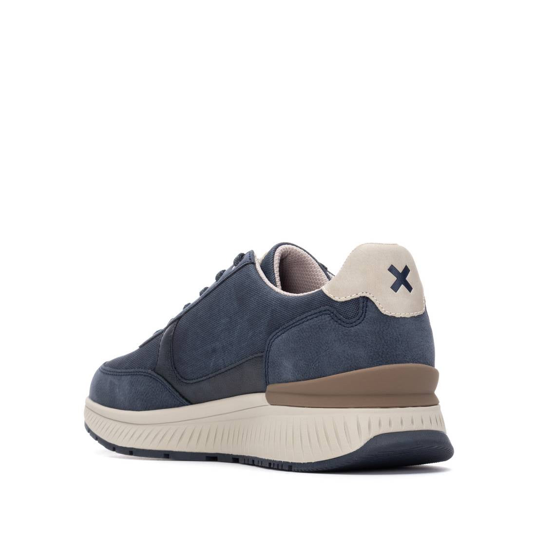 Zapatilla de hombre plano Xti 14462501