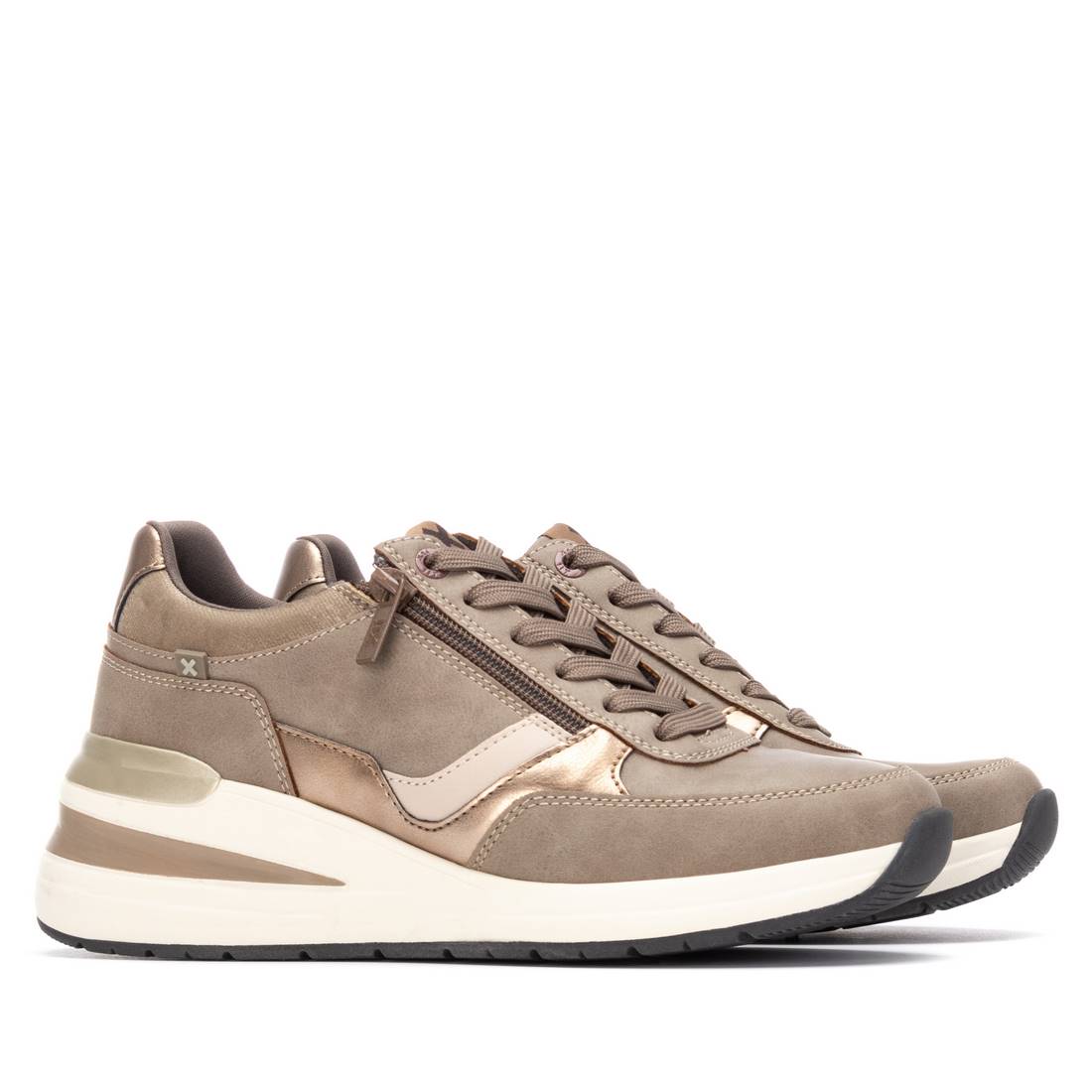 Zapatilla de mujer plano Xti 14462803