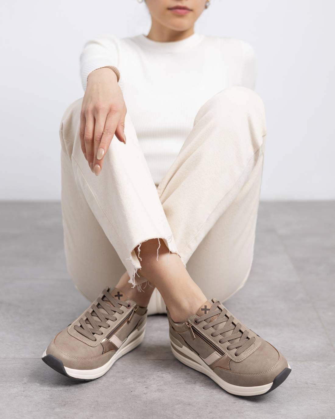 Zapatilla de mujer plano Xti 14462803