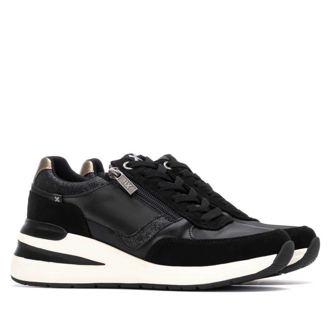 Zapatilla de mujer plano Xti 14462804