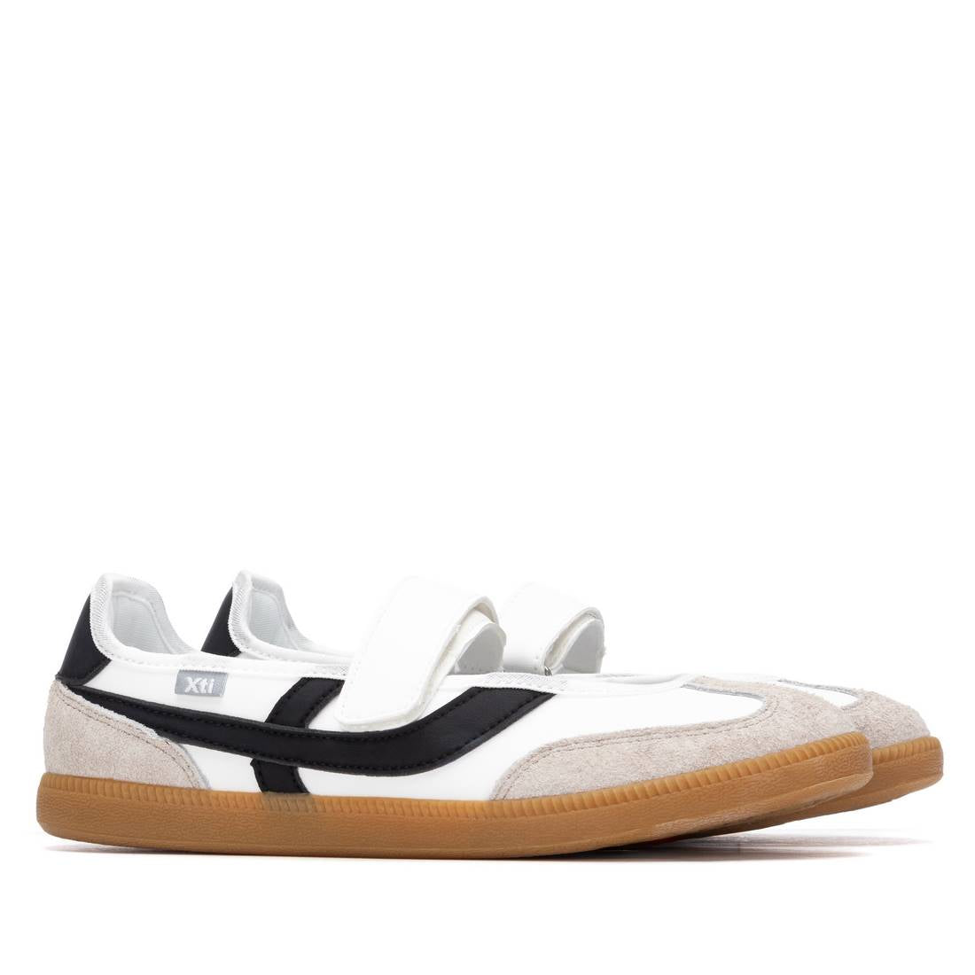 Zapatilla de mujer plano Xti 14505701