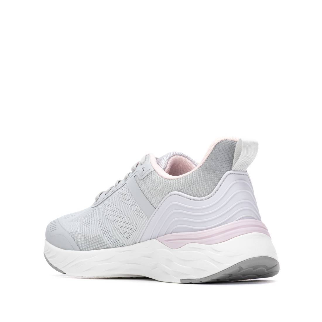 Zapatilla de mujer plano Xti 14508504
