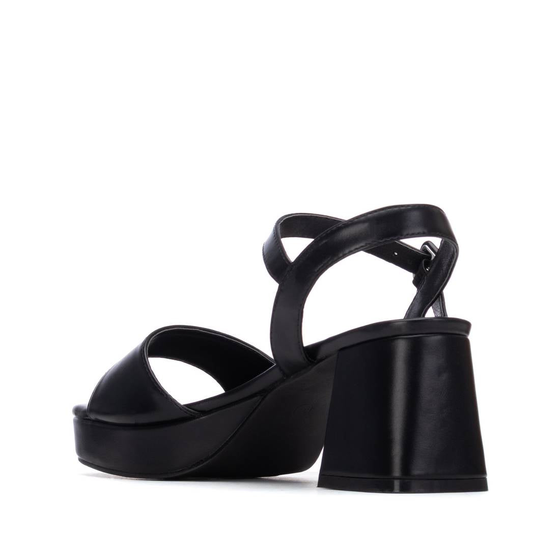 Sandalia de mujer con tacón Xti 14513701