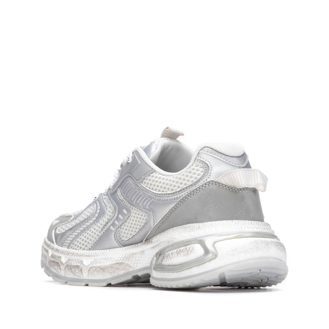 Zapatilla de mujer plano Xti 14517101
