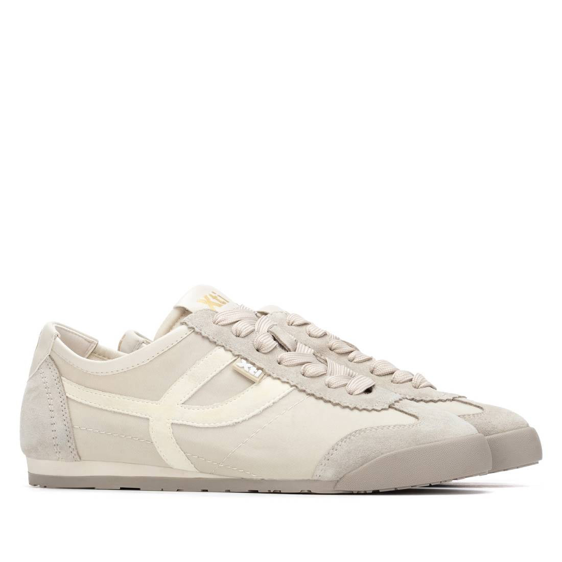 Zapatilla de mujer plano Xti 14521808