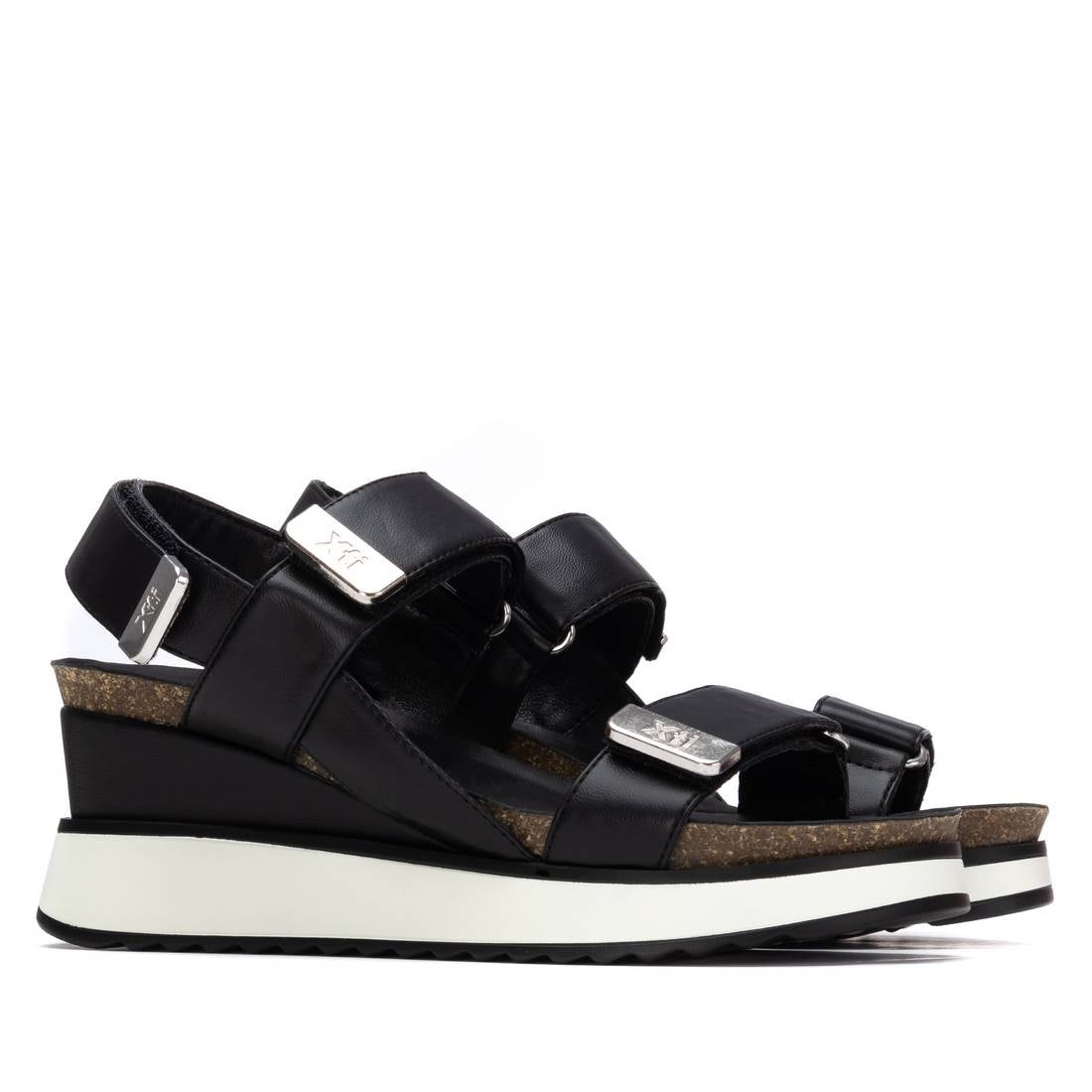 Sandalia de mujer con cuña Xti 14525403