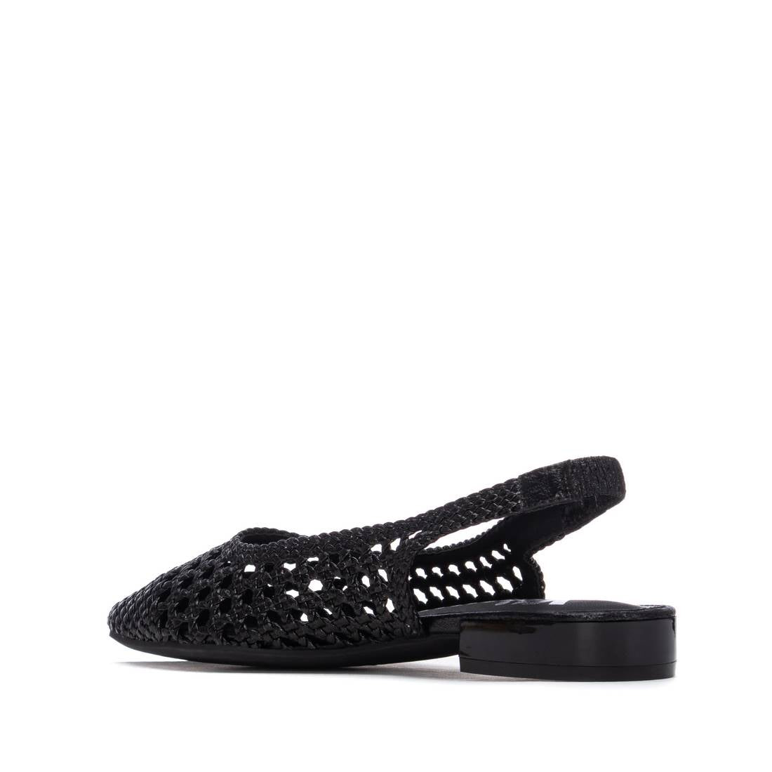 Zapato de mujer plano Xti 14530004