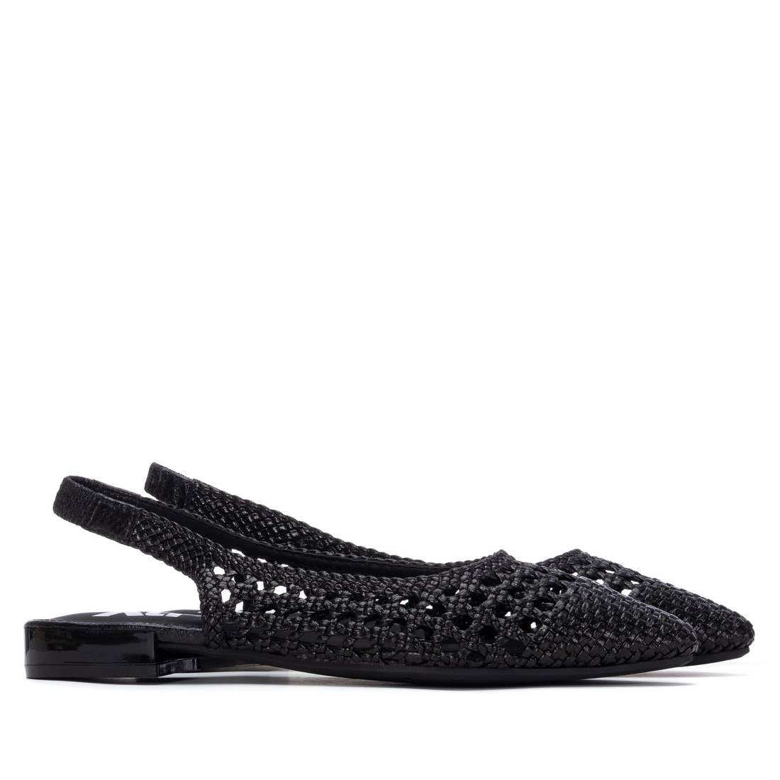 Zapato de mujer plano Xti 14530004