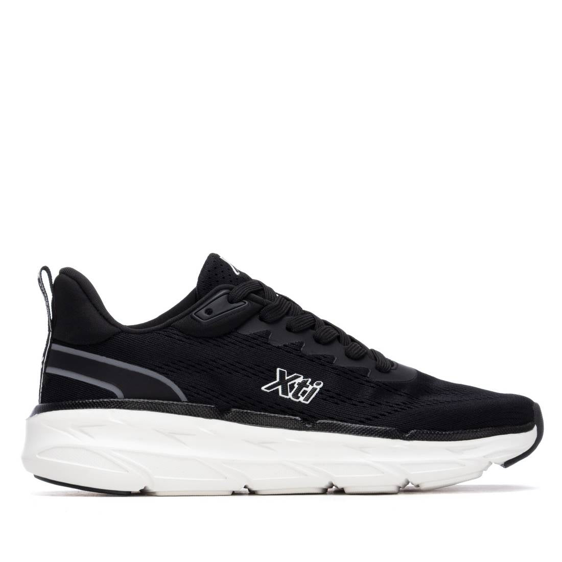 Zapatilla de mujer plano Xti 14532201