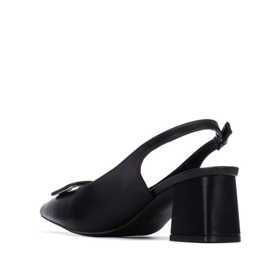 Zapato de mujer con tacón Xti 14536504