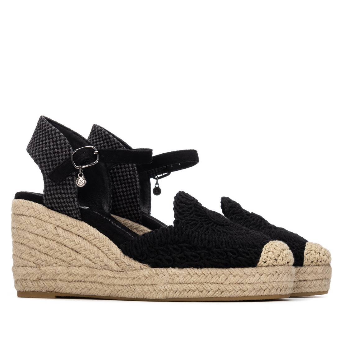 Zapato de mujer con cuña Xti 14541701