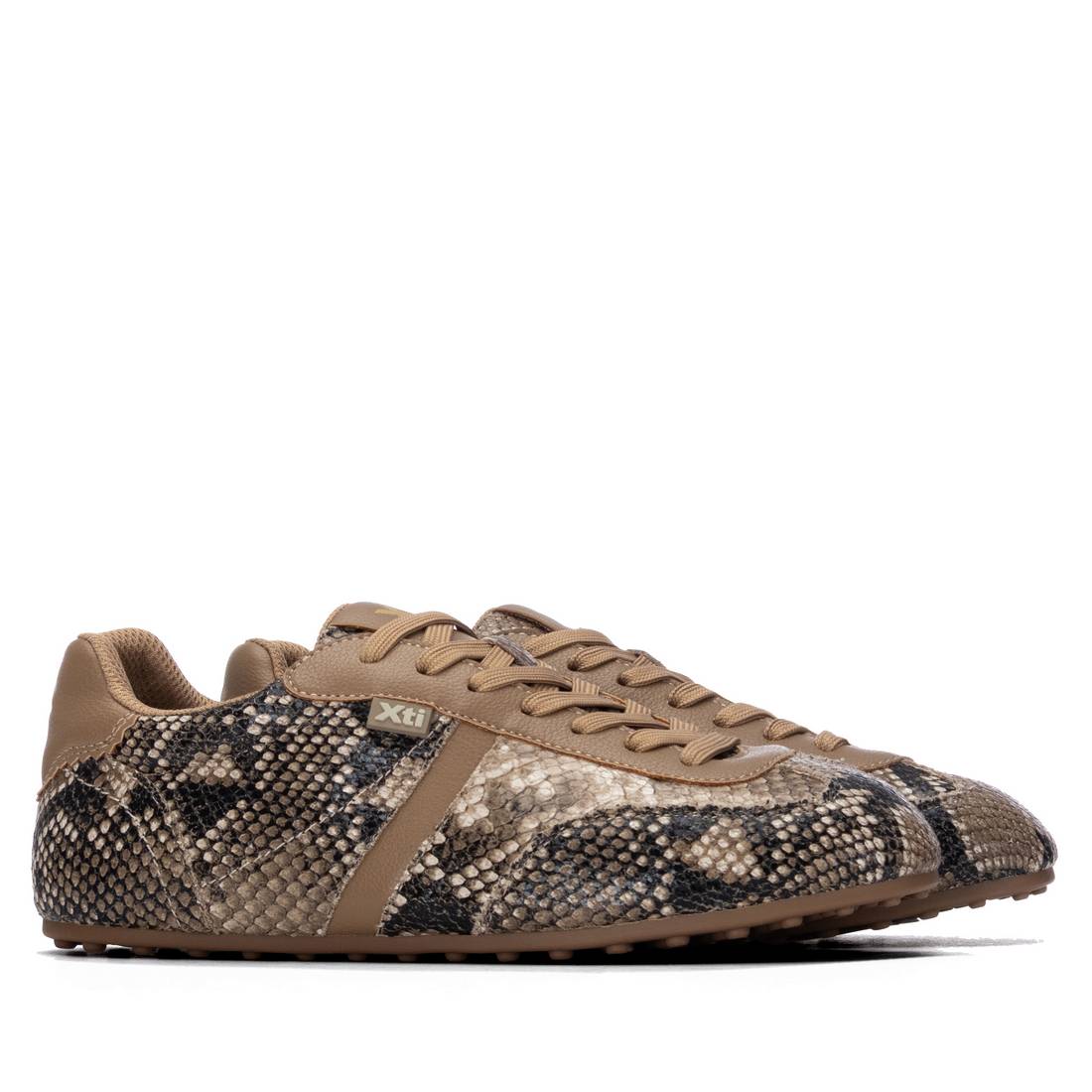 Zapatilla de mujer plano Xti 14615304