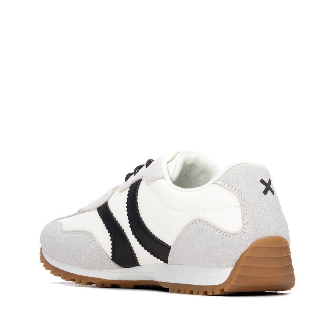 Zapatilla de mujer plano Xti 14627702
