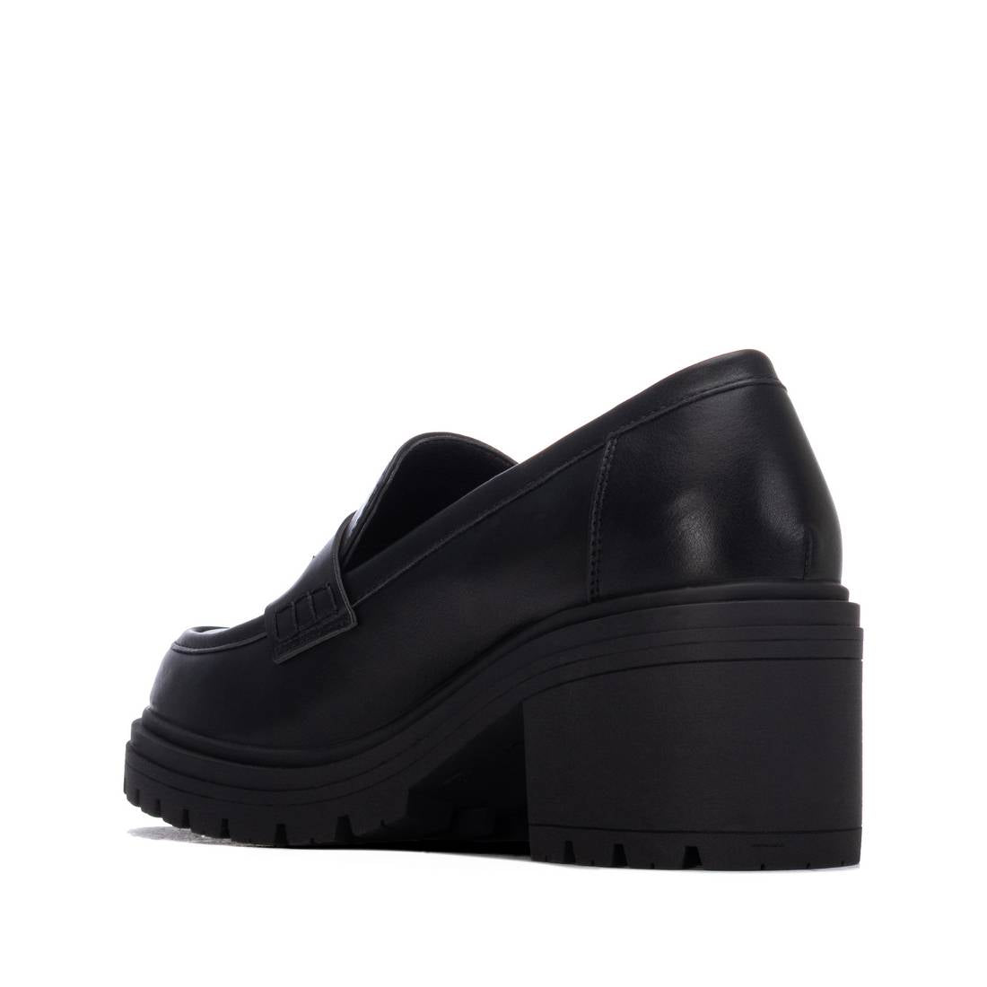 Zapato de mujer con tacón Xti 14629801