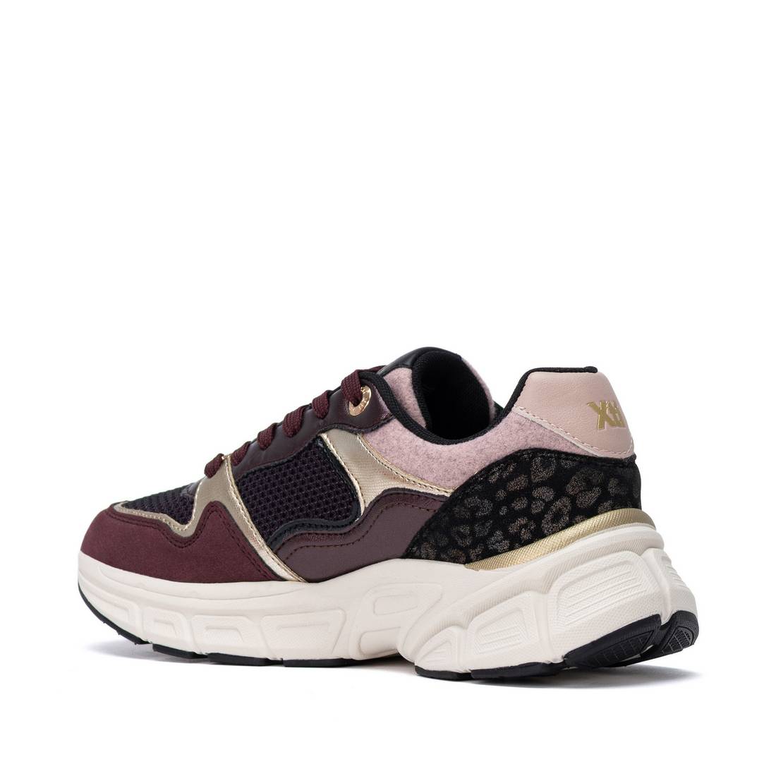 Zapatilla de mujer plano Xti 14638101