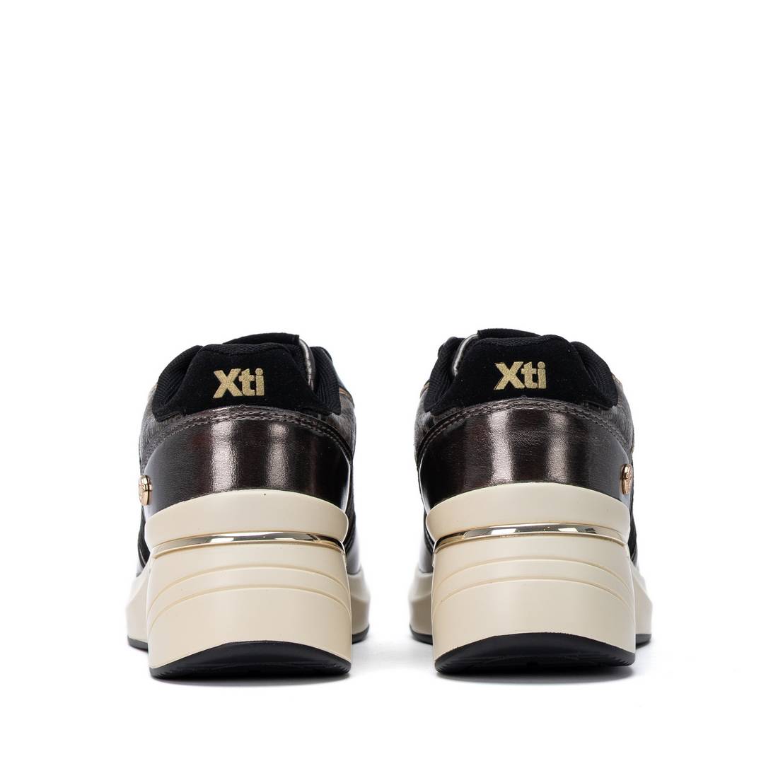 Zapatilla de mujer con cuña Xti 14638302
