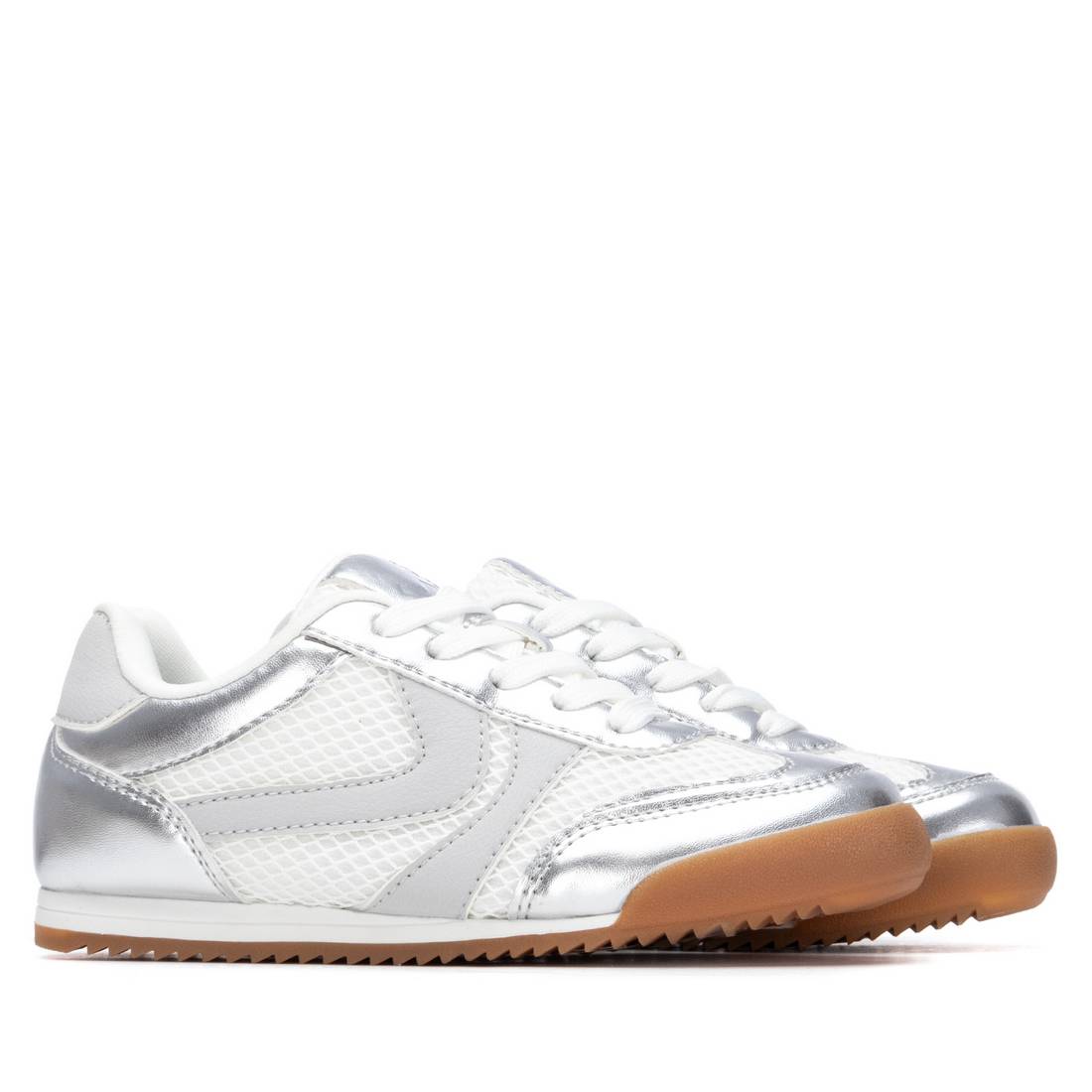 Zapatilla de niña plano Xti kids 15300302