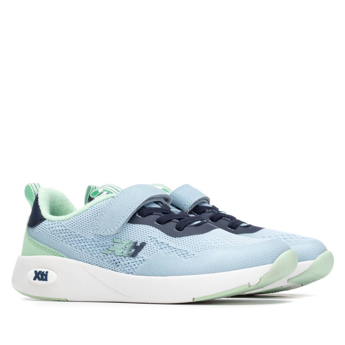 Zapatilla de niña plano Xti kids 15310403