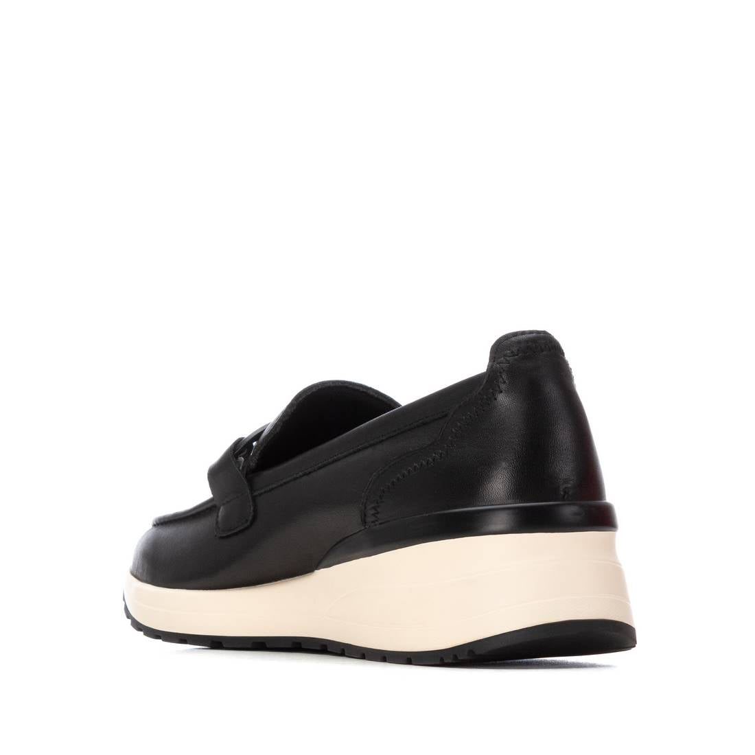 Zapatilla de mujer plano Carmela 16252301