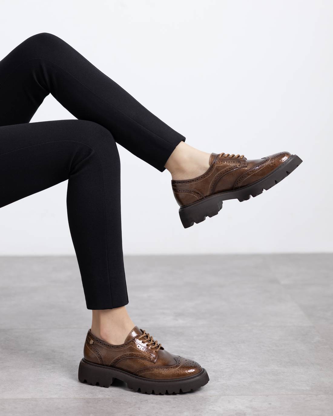 WOMEN'S SHOE CARMELA 16255002