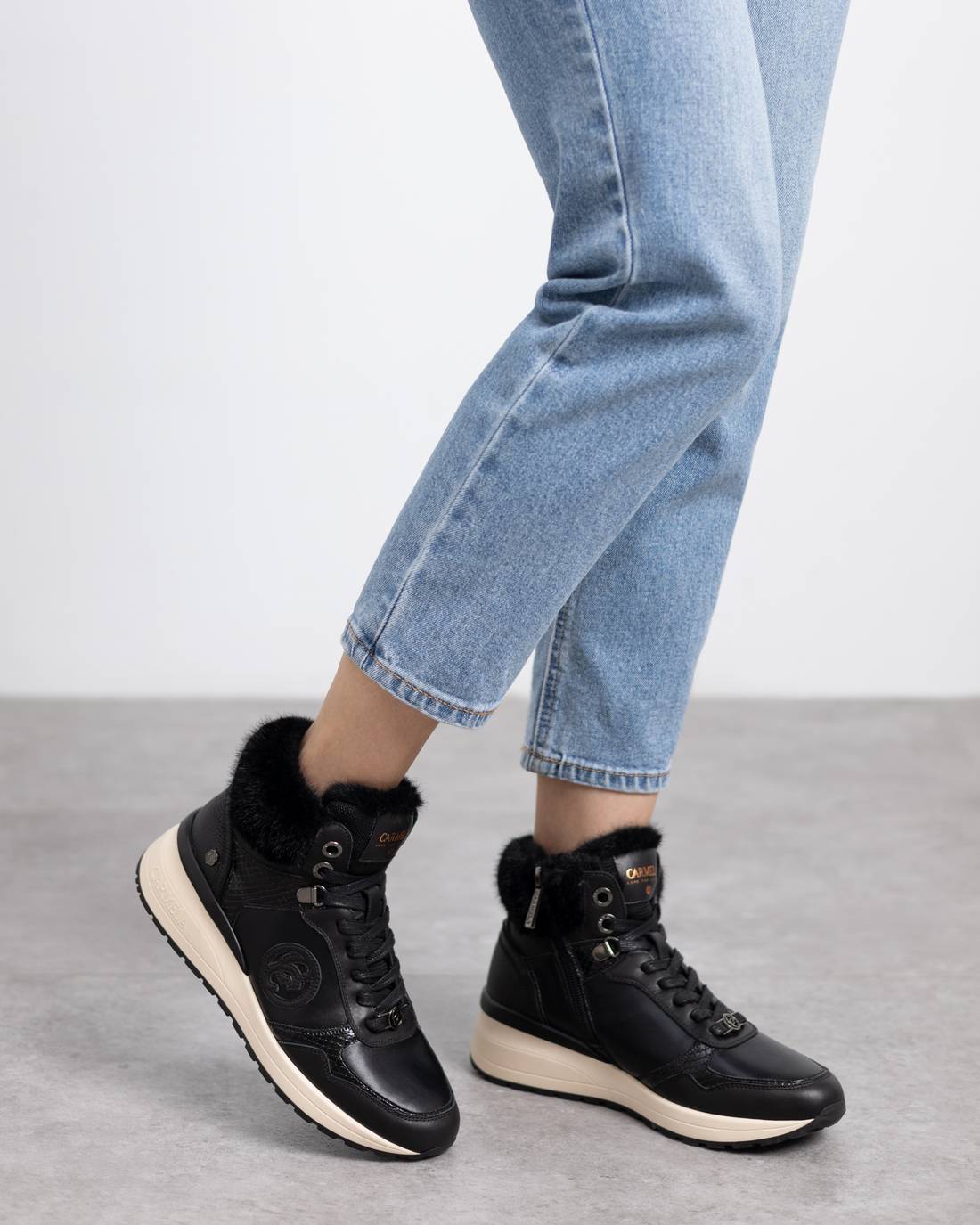 Zapatilla de mujer plano Carmela 16265402