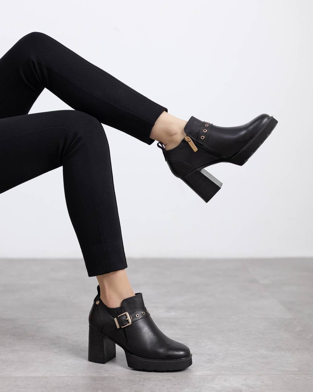 Botin Tacon Botin Hebillas Pull And Bear Botines Negros Look Botin