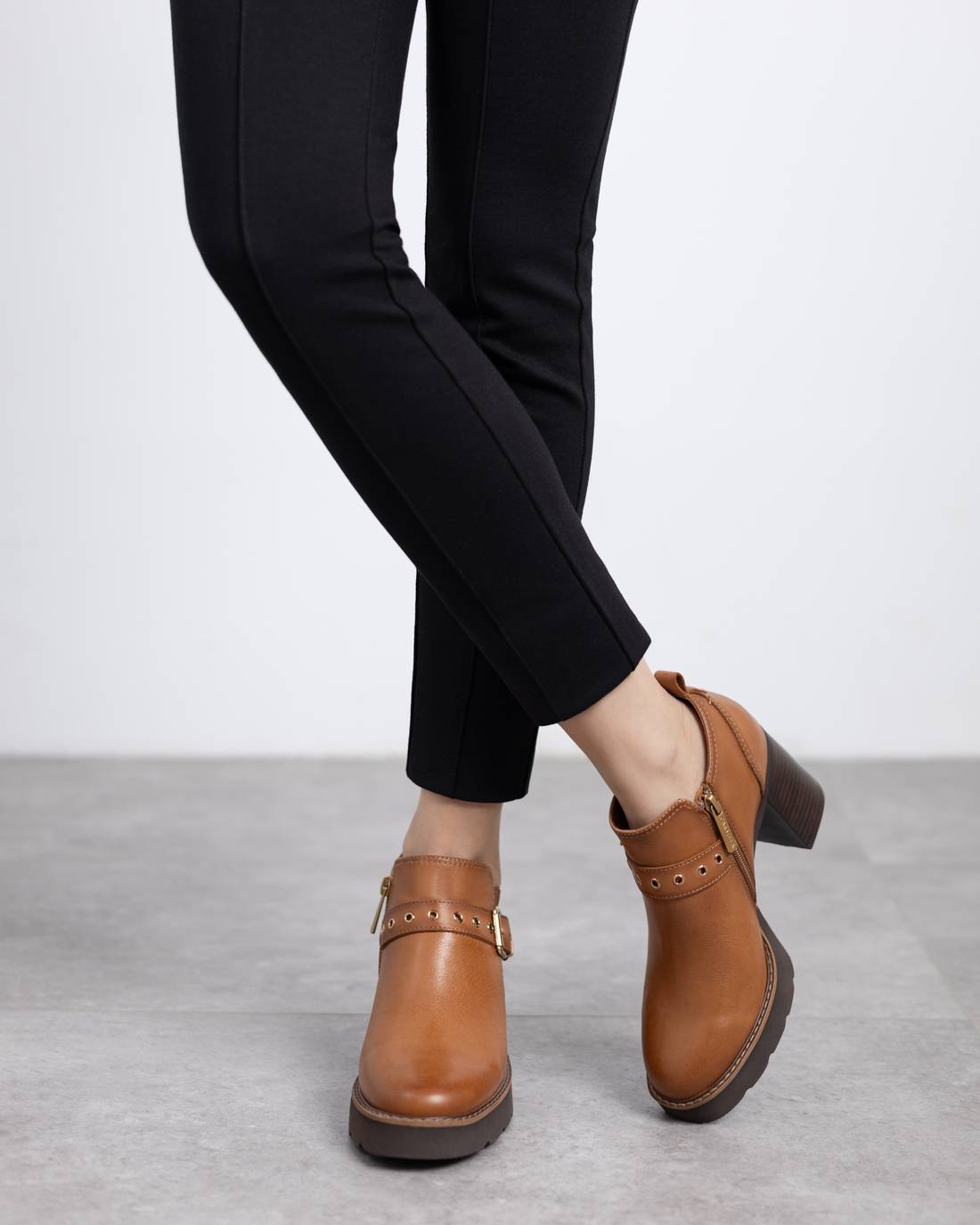 WOMEN'S SHOE CARMELA 16270402