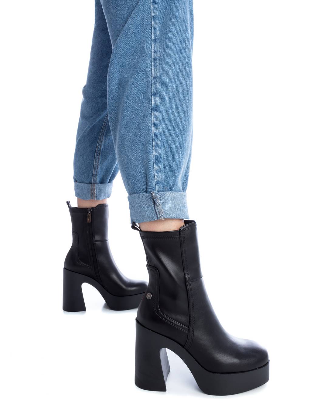 WOMEN'S ANKLE BOOT REFRESH 17143401