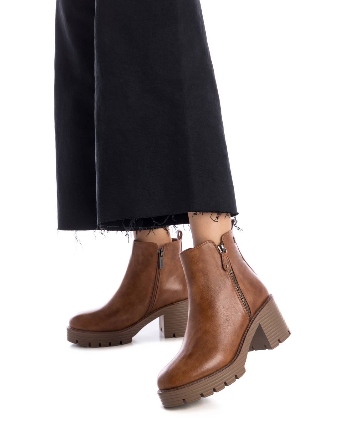 WOMEN'S ANKLE BOOT REFRESH 17204302