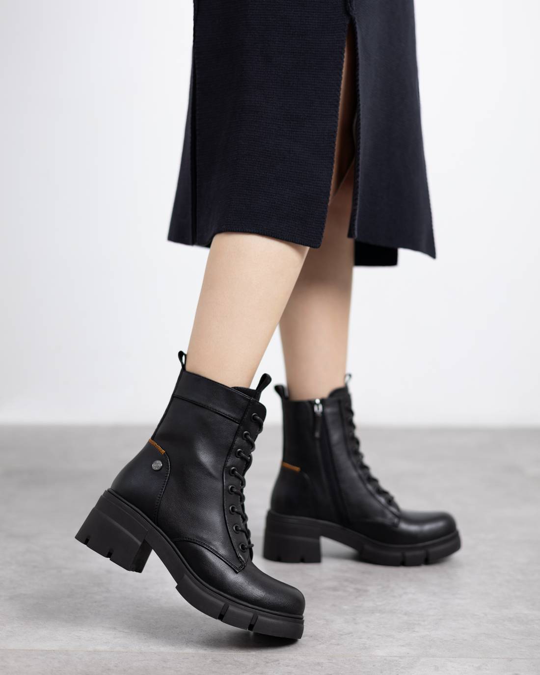 WOMEN'S ANKLE BOOT REFRESH 17290601