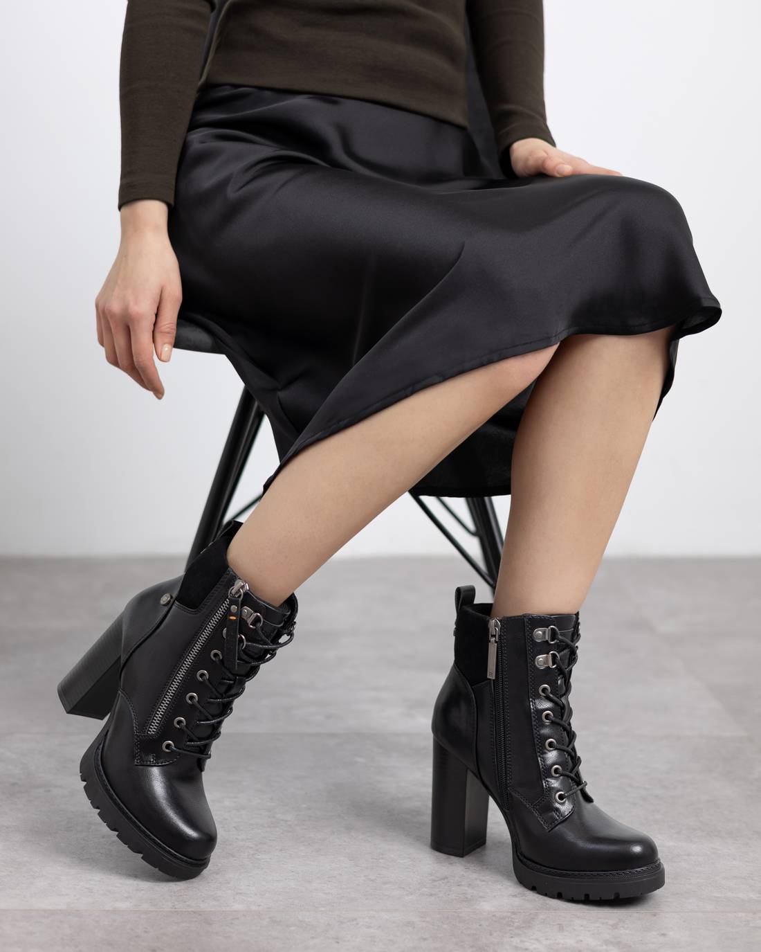 WOMEN'S ANKLE BOOT REFRESH 17292601