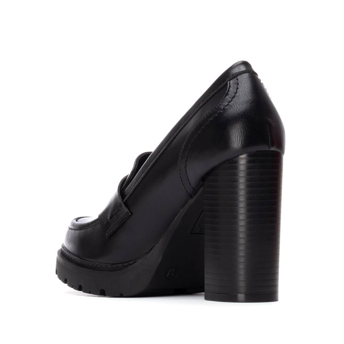 WOMEN'S SHOE REFRESH 17292701