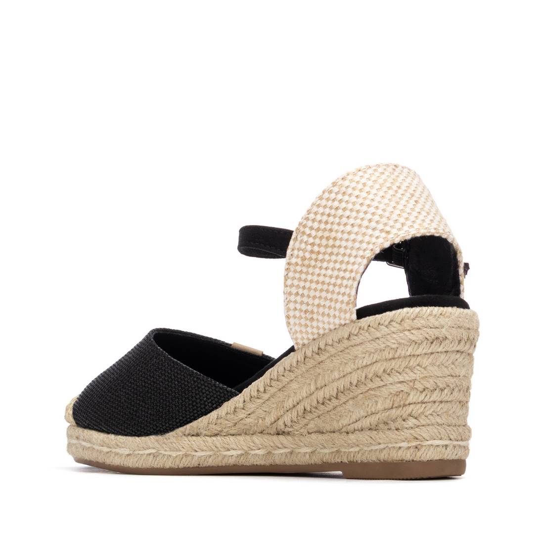 WOMEN'S SHOE REFRESH 17520903